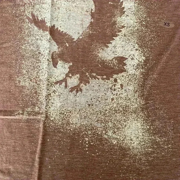 💥🆕Maurices Berry Splatter Eagle Scoop Neck Graphic Tank XS 🆕 - Picture 4 of 7